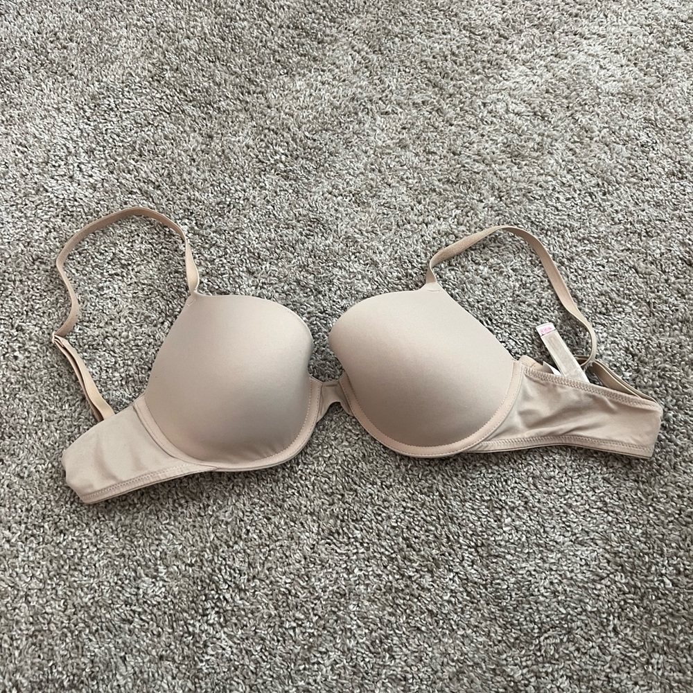 PINK Victoria's Secret Nude Bra